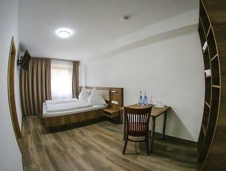 Look Hotel & Rooms 크라일샤임 외부 사진